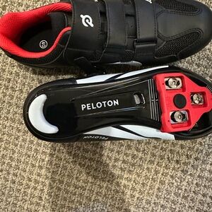 Peloton Cycling Shoes Brand New Never Worn size 40
